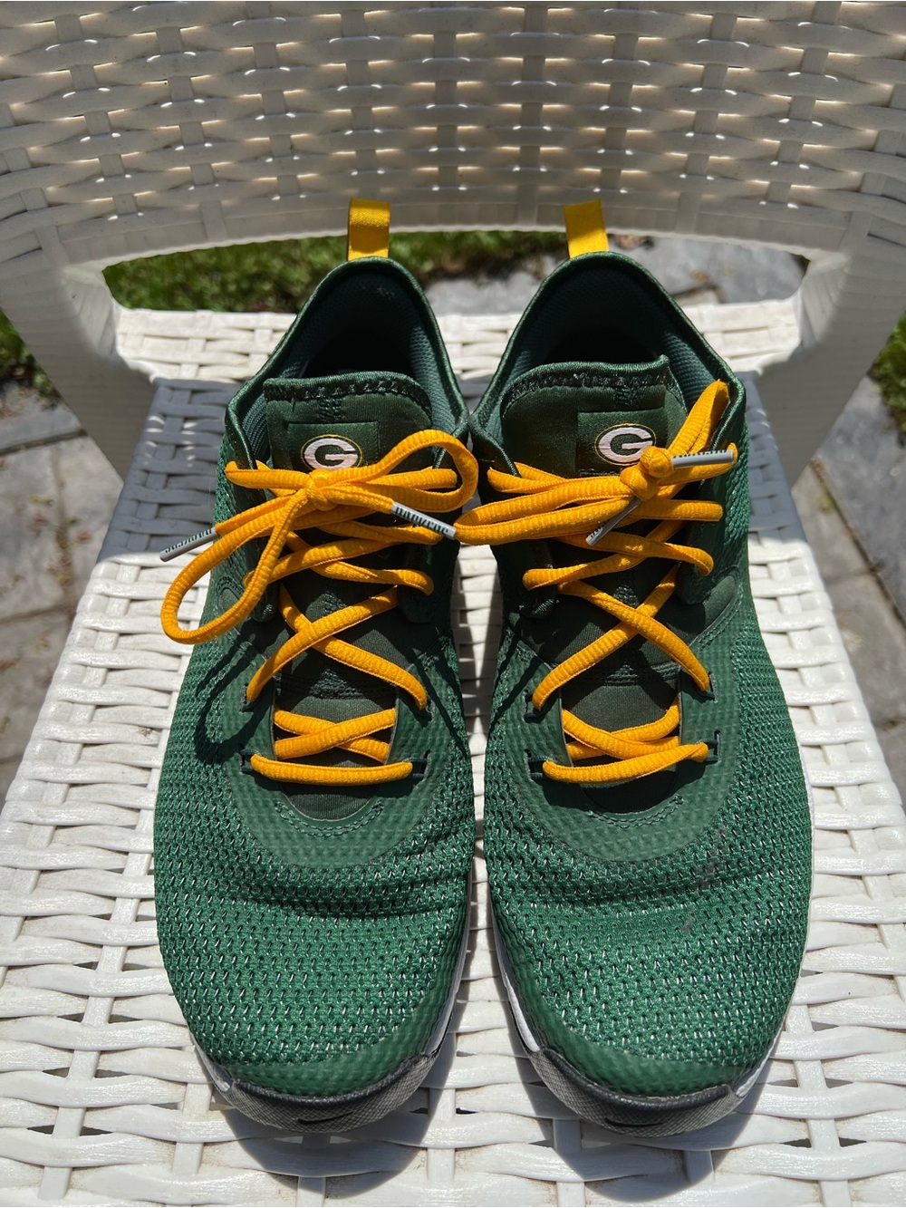 Green Bay Packers Nike Air Max Typha 2 Sneakers. Size 10.5